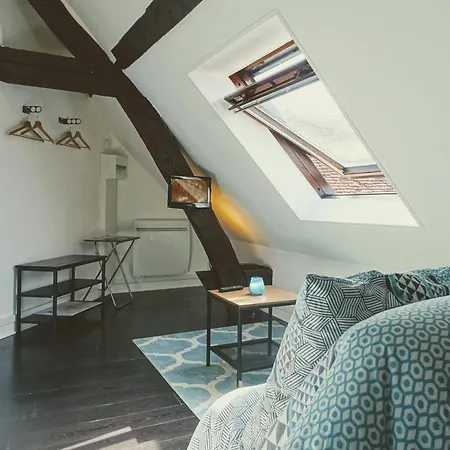 Le Petit Bouchon Apartment *